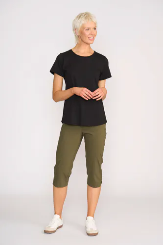 Model wearing Kelp Pant - 3/4, Scoop Cuff By Esplanade Available at Beetees Nelson